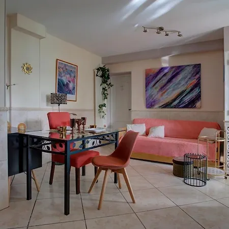 35 M2 Patio Sur Jardin Apartament