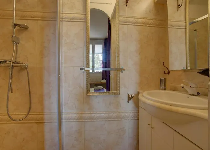 35 M2 Patio Sur Jardin * Perpignan